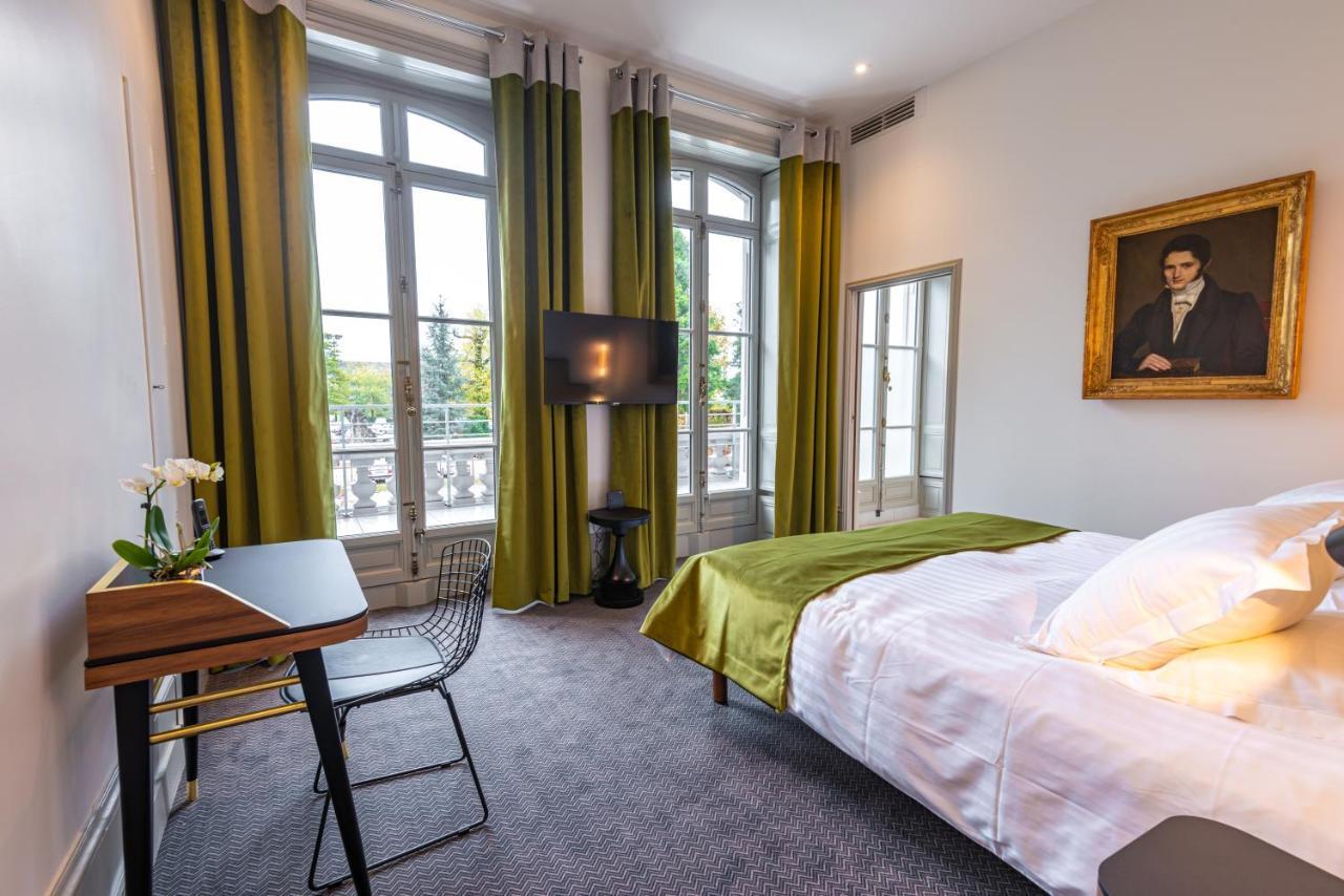 Hotel Mille Pas 瓦龙 外观 照片