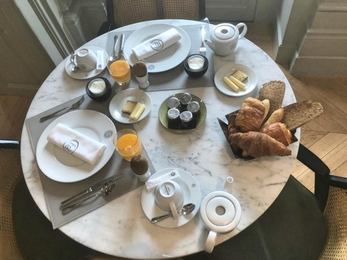 Hotel Mille Pas 瓦龙 外观 照片