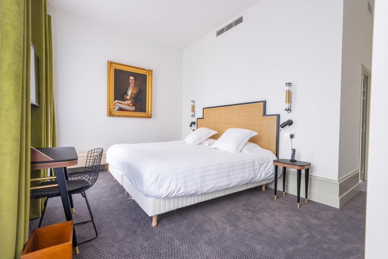Hotel Mille Pas 瓦龙 外观 照片